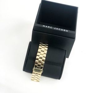 Marc Jacobs Accessories - Marc Jacobs women’s gold watch Marc Jacobs Accessories - Marc Jacobs women’s gold watch
